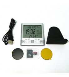 Spy kamera u meteo stanici Isporučuje sa SD karticom od 16 GB i podržava do 32 GB SD kartice.